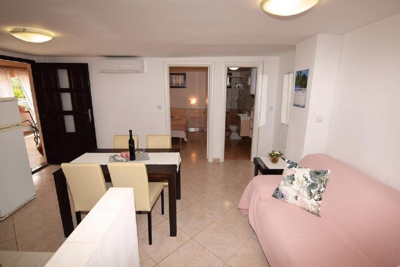 Apartmani Sole ペシュチャーナ・ウヴァラ エクステリア 写真