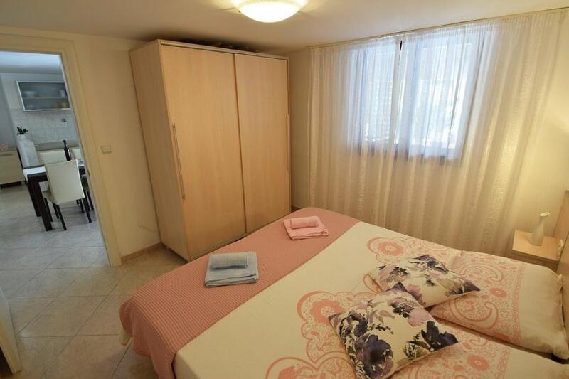 Apartmani Sole ペシュチャーナ・ウヴァラ エクステリア 写真